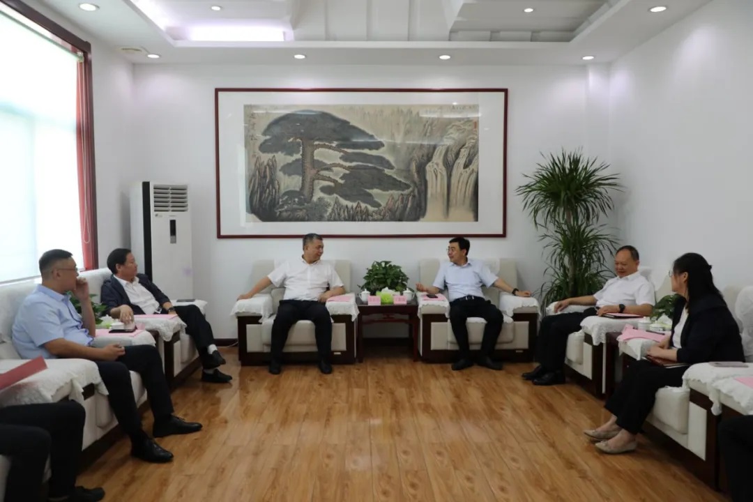 山東農(nóng)業(yè)集團黨委書記、董事長張傳洪一行到訪山東水設